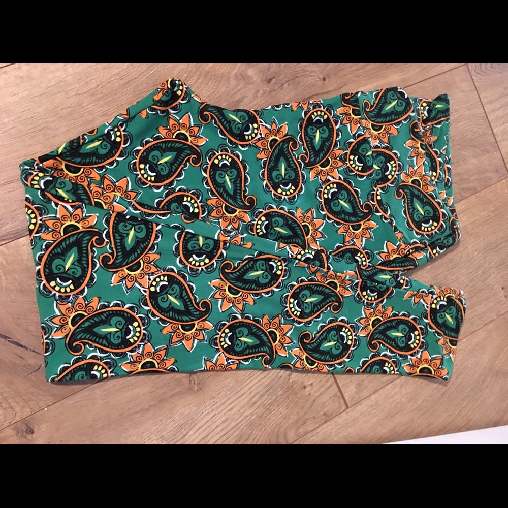 Lularoe legging TC EUC!